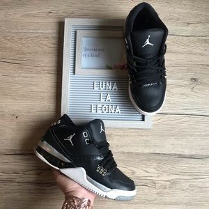 Nike Air Jordan Flight 23 BG Sneakers, 317821-011, size 4.5 youth/ 6 Women